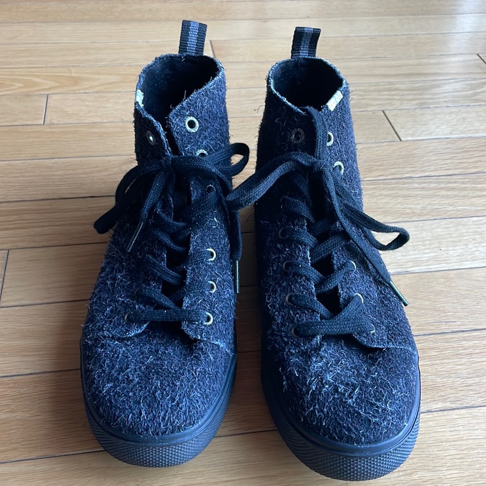 Toms High top sneakers, grayish black, soft suede, size  7.5